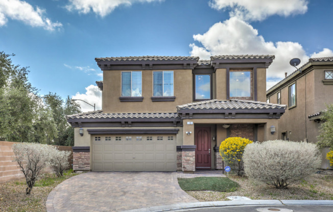 13 PEAK VILLA AVE