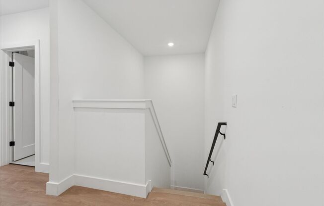 1 bed, 1.5 baths, 800 sqft, $1,313, Unit A