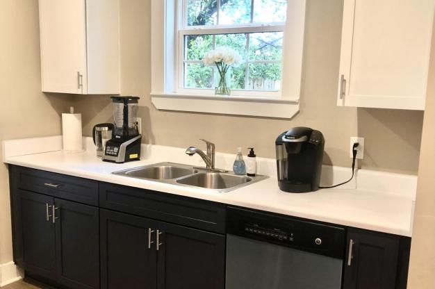 2 beds, 2 baths, 1,240 sqft, $1,950