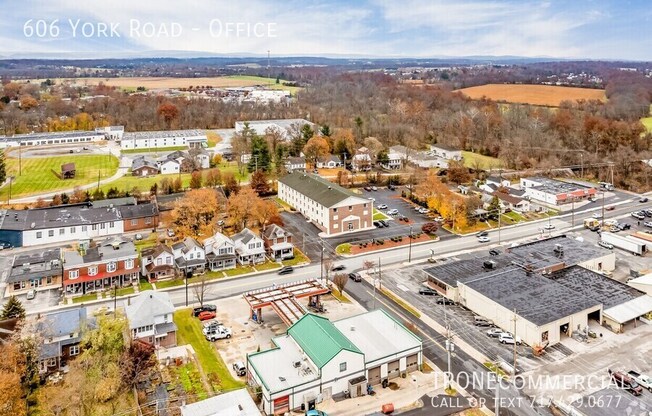 606 YORK RD