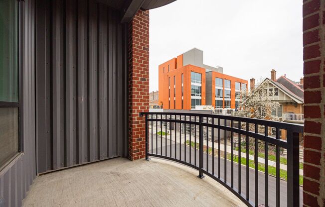 2 beds, 2 baths, 1,017 sqft, $1,880, Unit 526