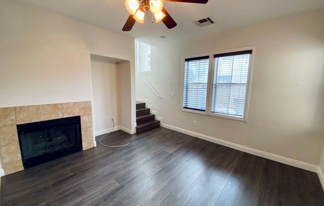 3 beds, 3 baths, $2,050
