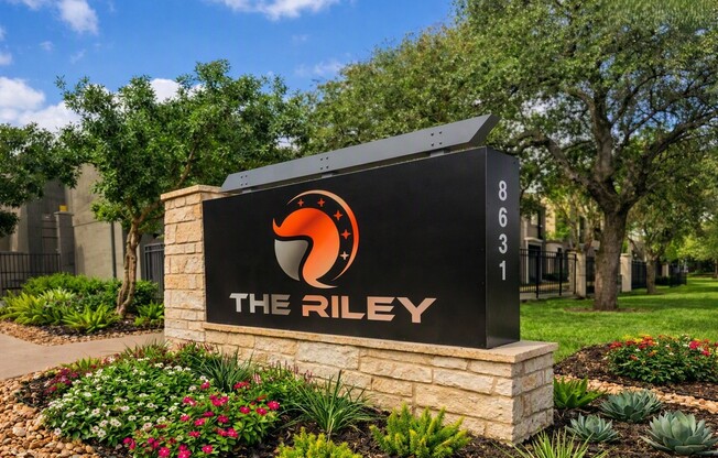 Elevate your lifestyle at The Riley Apartments, where modern design meets vibrant landscaping. Enjoy our welcoming atmosphere and prime amenities. Don’t miss out—schedule your visit today and see your future home come to life!