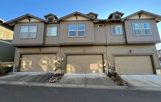 3 beds, 2.5 baths, $2,449