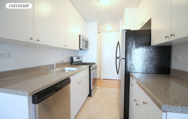 2 beds, 1 bath, 30,212 sqft, $5,500, Unit 16C