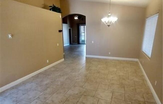 GORGEOUS 4 BEDROOM SINGLE STORY HOME