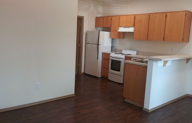 #170-5520 N. Missouri Ave.