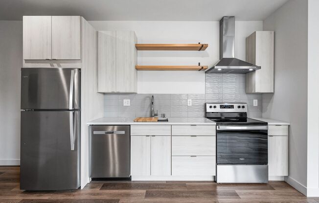 Studio, 1 bath, 400 sqft, $1,225, Unit 102