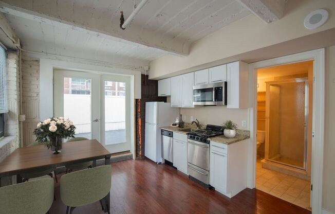 1501 Locust Street [Residential]