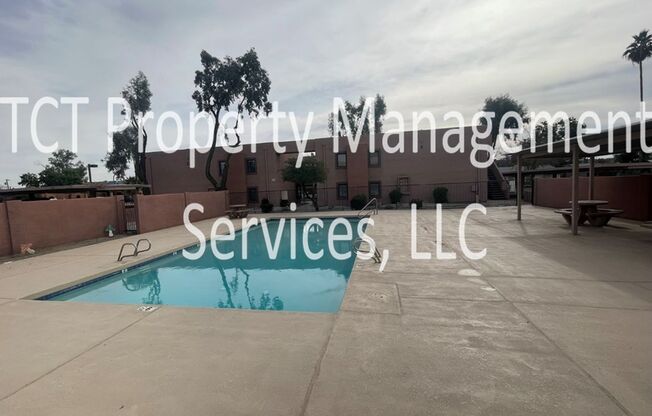 Condo near Tempe Town Lake!!