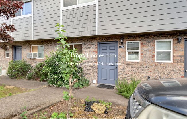 Charming 2-Bedroom Haven in the Heart of Sunset - A Blend of Serenity and Convenience!
