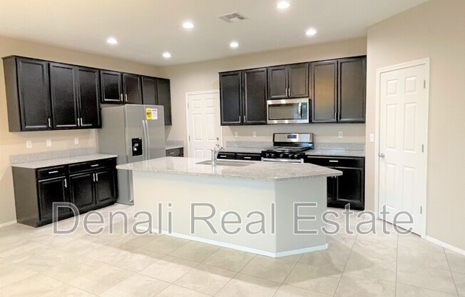 1424 N PAUL