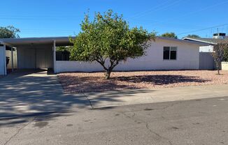 Location and Upgrades make this South Scottsdale home perfect!  $500 Move In Special  if you are moved in by 11/8!!