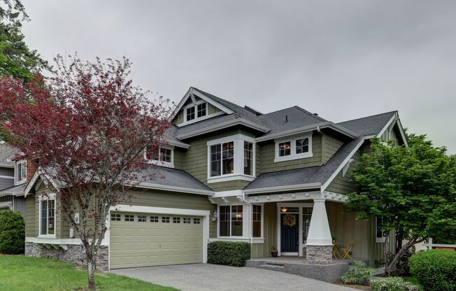 Modern Comfort Meets Convenience in Inglemoor Court 4 Bedroom Home