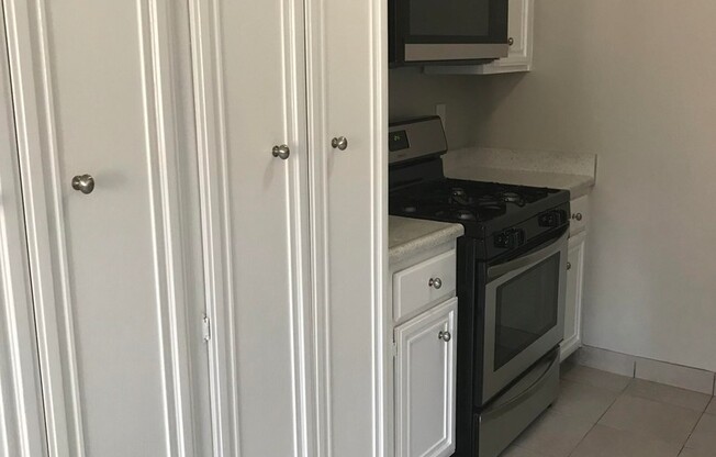 Burbank Apartments