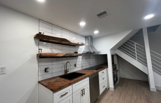 BRAND NEW town home in the center of it all