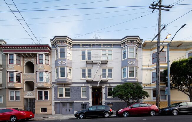1387 Hayes Street