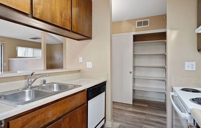 Studio, 1 bath, 510 sqft, $1,245, Unit 152W