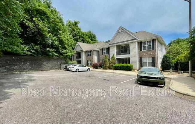 206 Fountainhead Lane