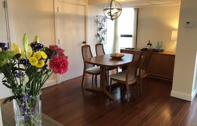 2 beds, 2 baths, 1,255 sqft, $5,300, Unit 1002