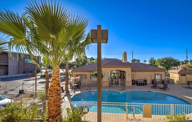 1 bed, 1 bath, 745 sqft, $1,300, Unit 2072