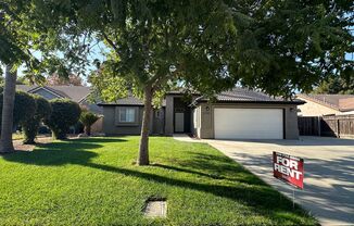 Cozy NW Visalia Home Rent Ready!