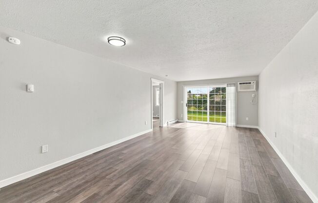 2 beds, 2 baths, 1,140 sqft, $1,495