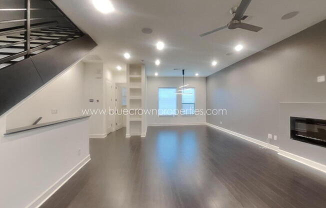 1625 Hickory Street #105