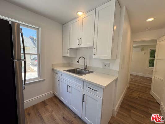 1828 1/4 S GRAMERCY PL