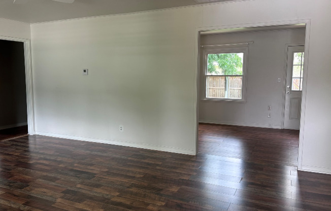 1412 CARLISLE CT