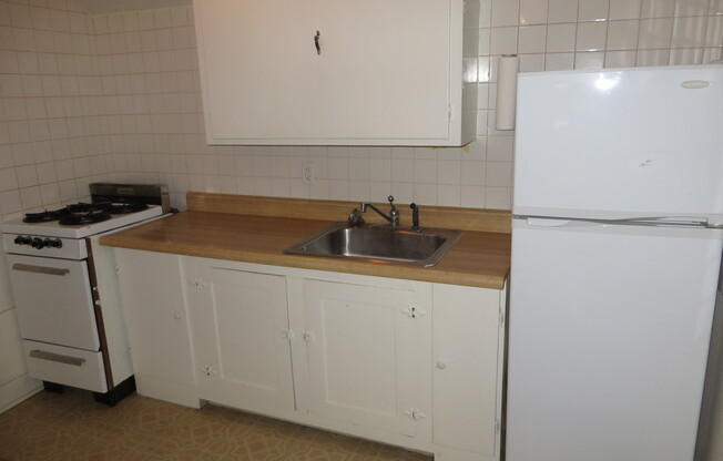 Studio, 1 bath, 315 sqft, $655, Unit 6