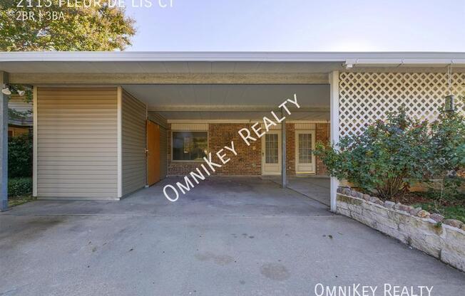 2113 FLEUR DE LIS CT