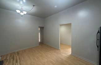 3 beds, 1 bath, $1,550, Unit # #D