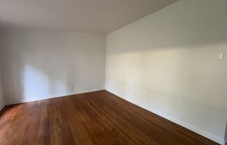 3 beds, 1 bath, $1,450