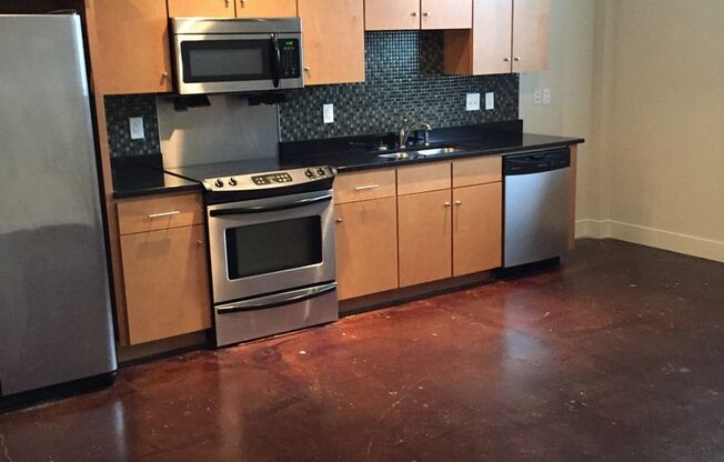 1 bed, 1 bath, 630 sqft, $1,324, Unit 00 - 505317