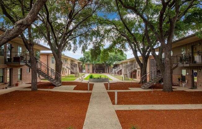 1 bed, 1 bath, 840 sqft, $1,250, Unit 1102