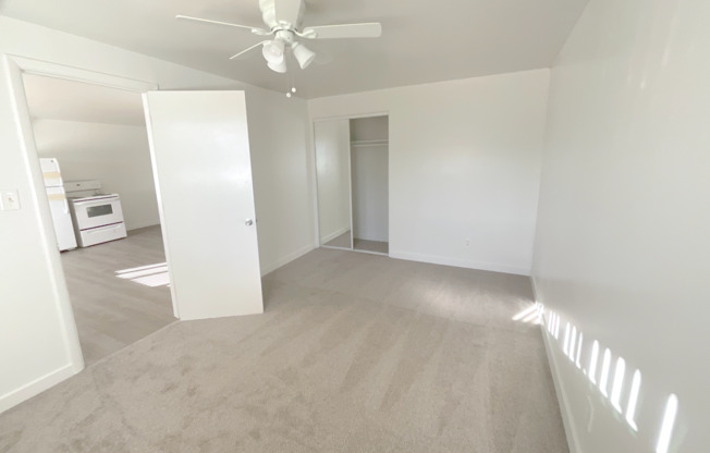 2 beds, 1 bath, 832 sqft, $1,550, Unit 118