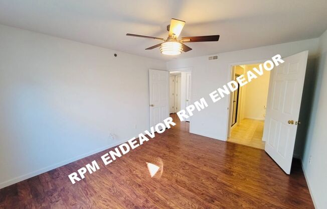 2 beds, 2 baths, $1,300