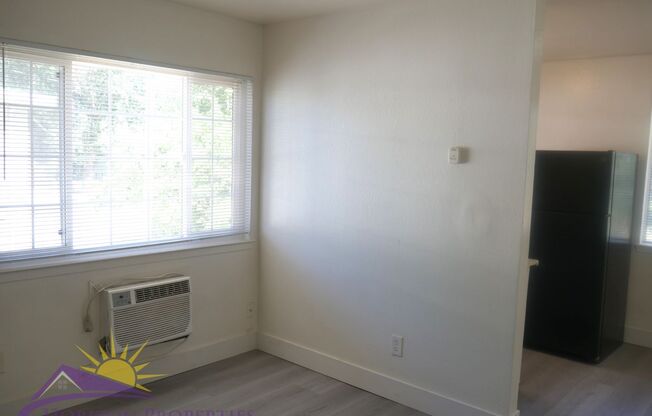 1 bed, 1 bath, $1,075, Unit 1617 Arcade Blvd #16