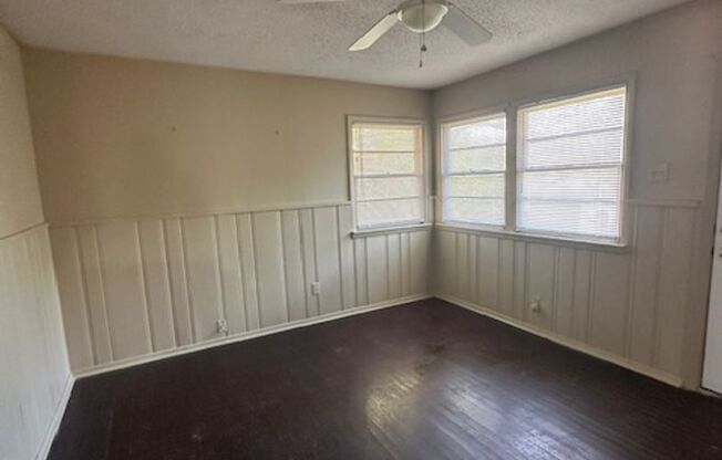 4 beds, 1 bath, $1,195