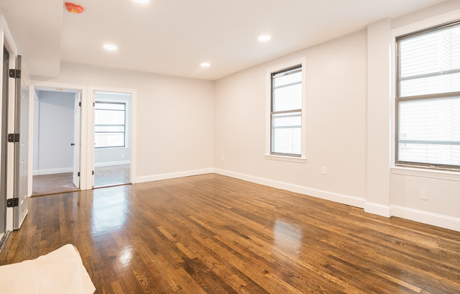 5 beds, 2 baths, $4,250, Unit 2