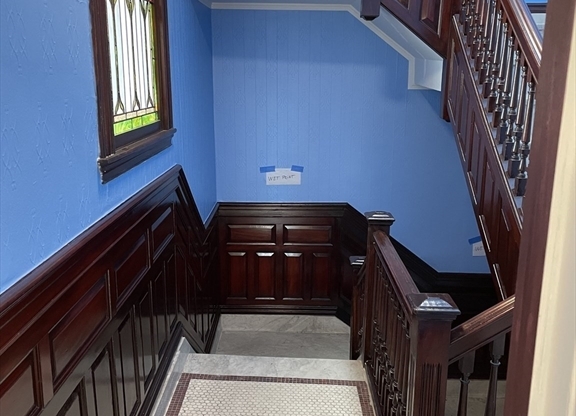 3 ALTON PL