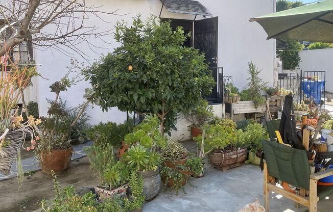 6356 W 6 ST