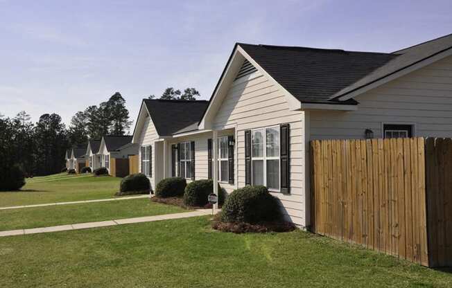 External Apartment View at Wayside Apartments, Raeford, NC