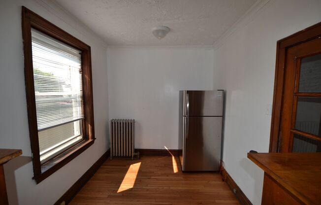 Studio, 1 bath, 700 sqft, $1,350, Unit 4828H-1N