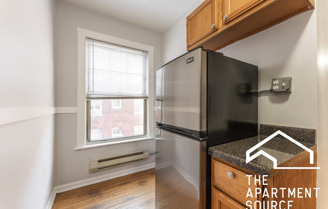 3259 N Wrightwood Ave 2H