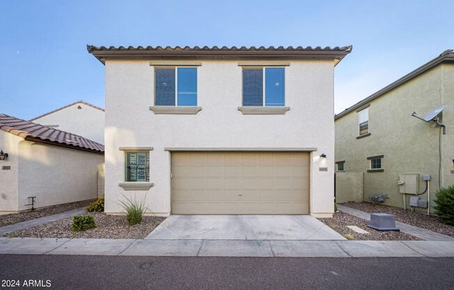 STUNNING 5 BEDROOM WITH LOFT & BONUS ROOM 3.5 BATH IN EASTMARK MESA COMMUNITY 2,655 SQ FT