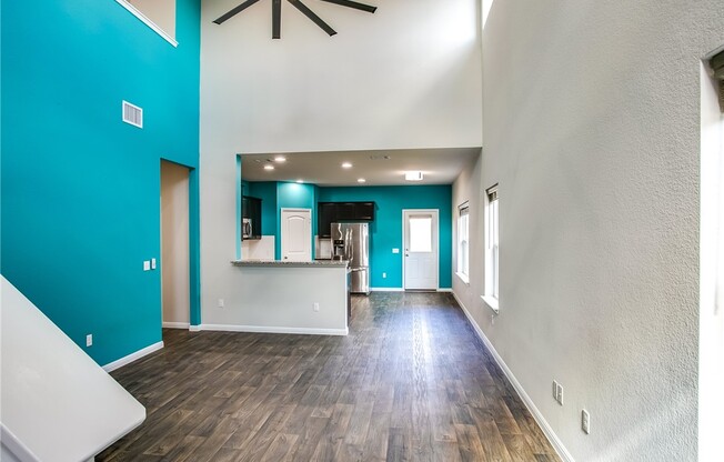 605 CALLAHAN LN