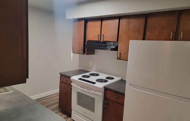 2 beds, 1 bath, 950 sqft, $1,500, Unit 7