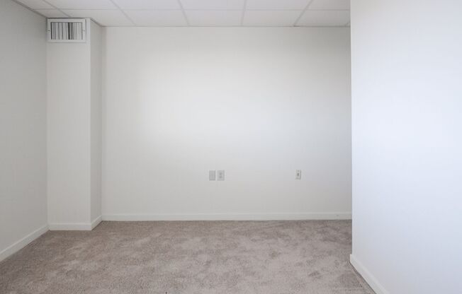 2 beds, 1.5 baths, 1,008 sqft, $1,600, Unit Unit 112